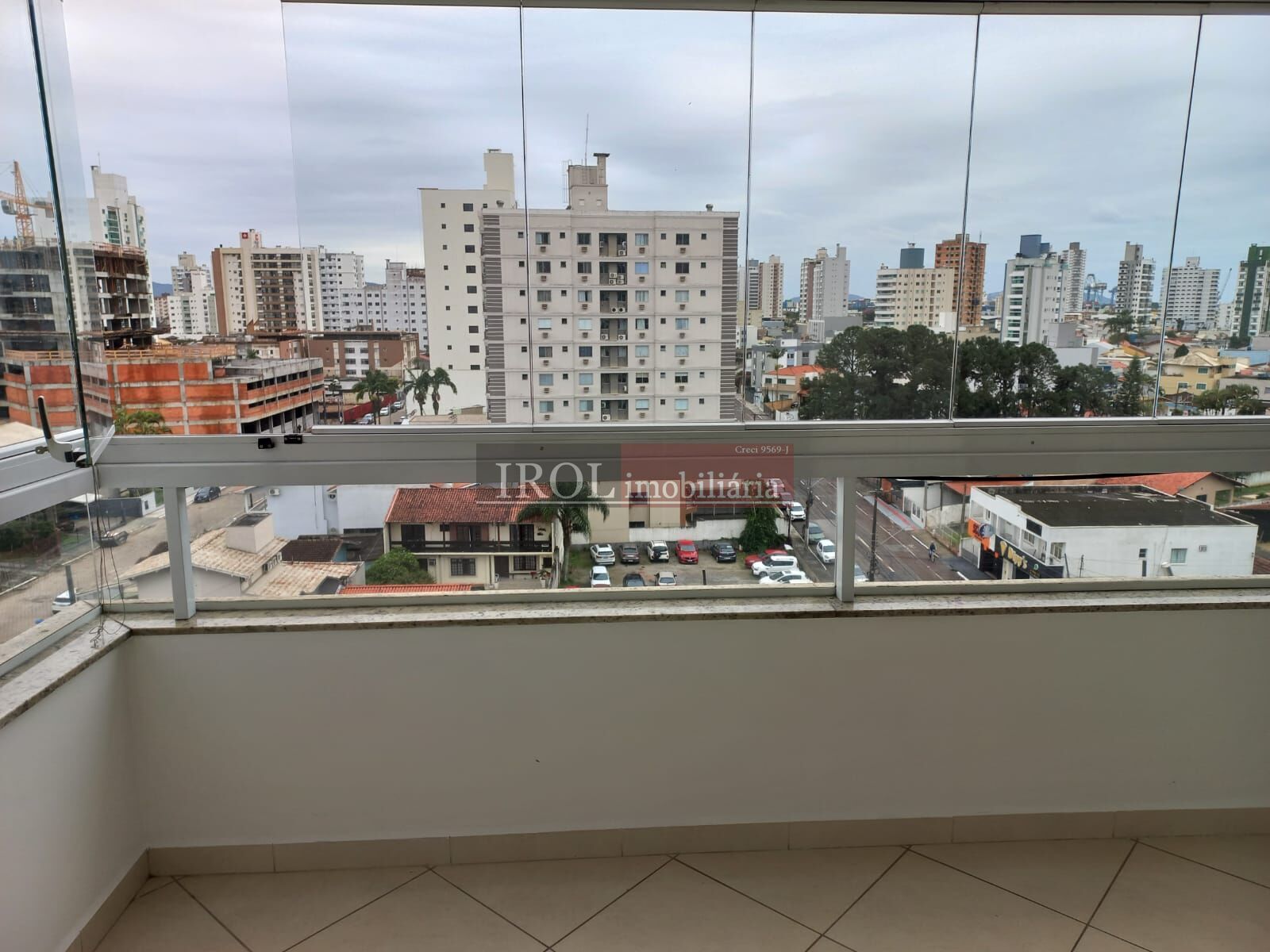 Apartamento à venda com 2 quartos, 72m² - Foto 11