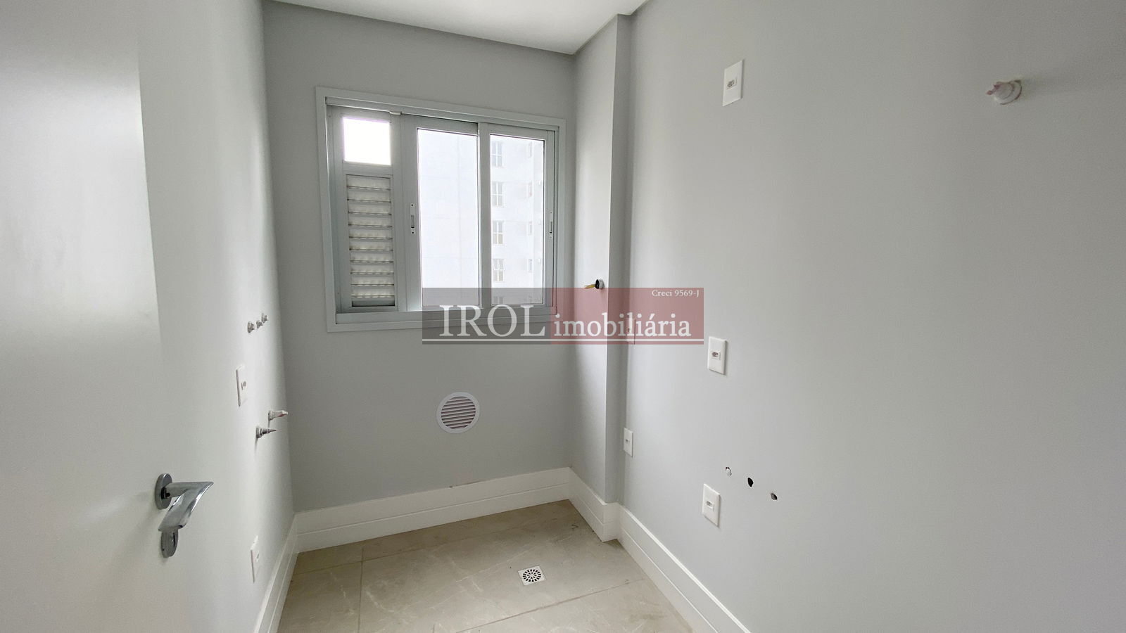 Apartamento à venda com 3 quartos, 133m² - Foto 18