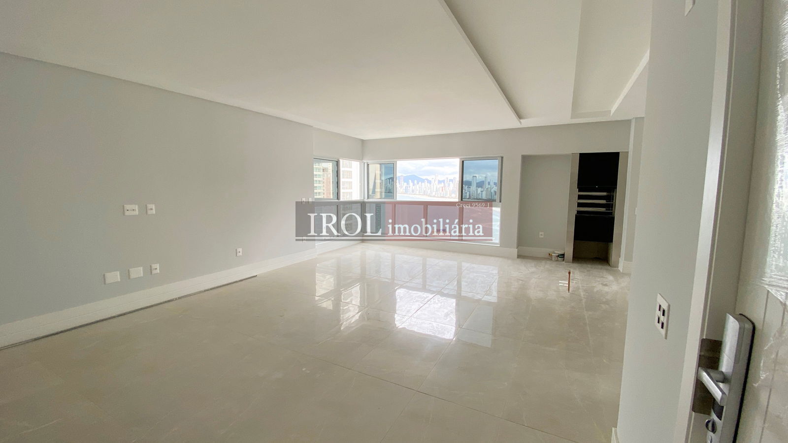 Apartamento à venda com 3 quartos, 133m² - Foto 24