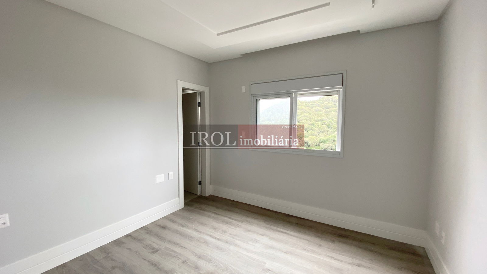 Apartamento à venda com 3 quartos, 133m² - Foto 9