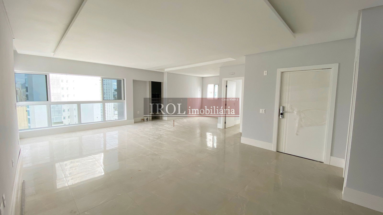 Apartamento à venda com 3 quartos, 133m² - Foto 23