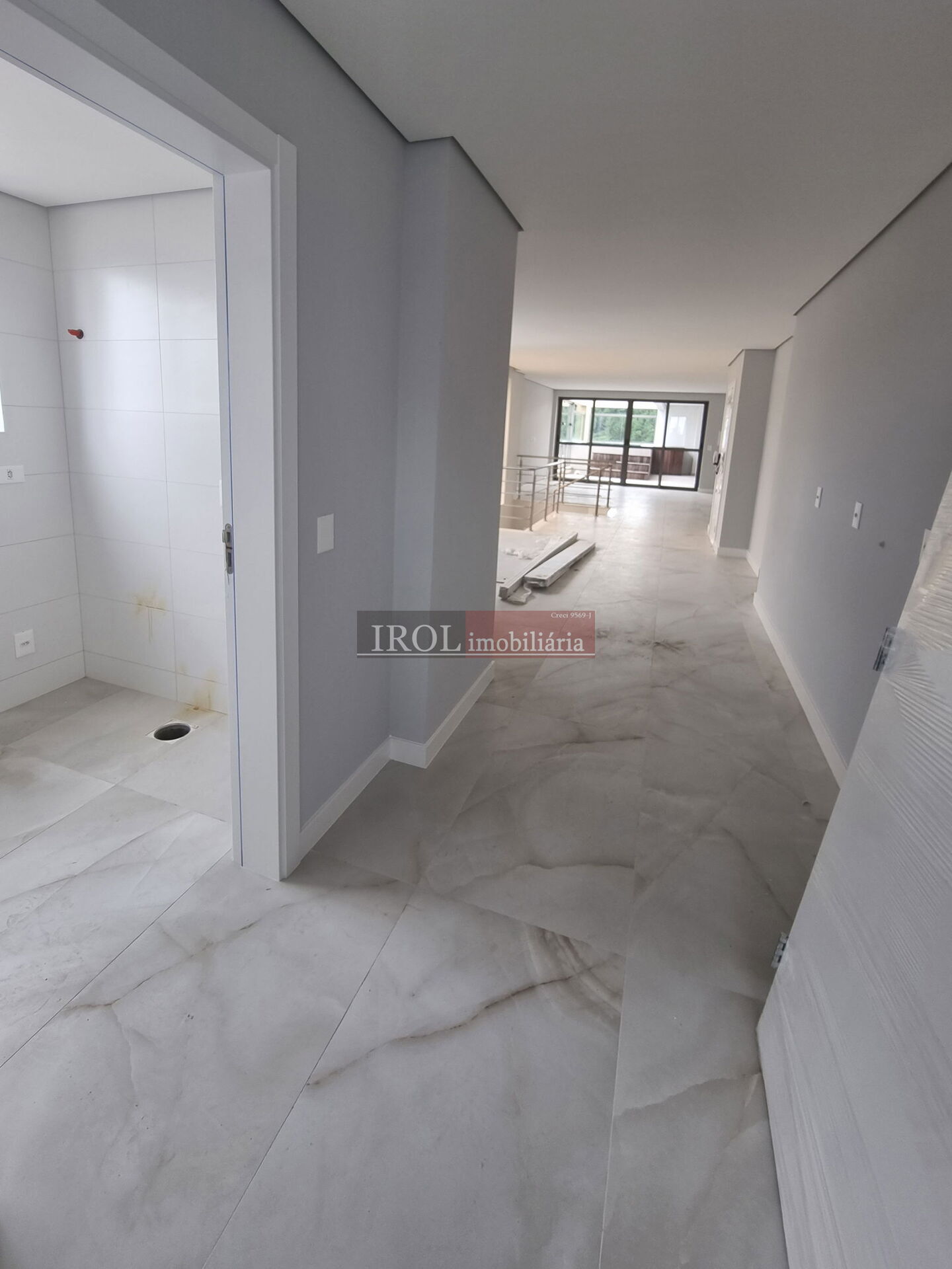 Cobertura à venda com 4 quartos, 204m² - Foto 3