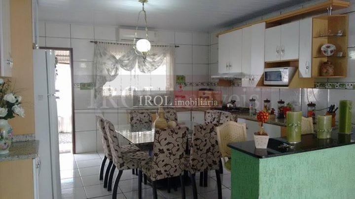 Casa à venda com 2 quartos, 180m² - Foto 7