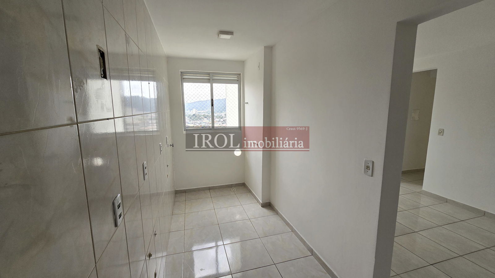 Apartamento à venda com 3 quartos, 76m² - Foto 9