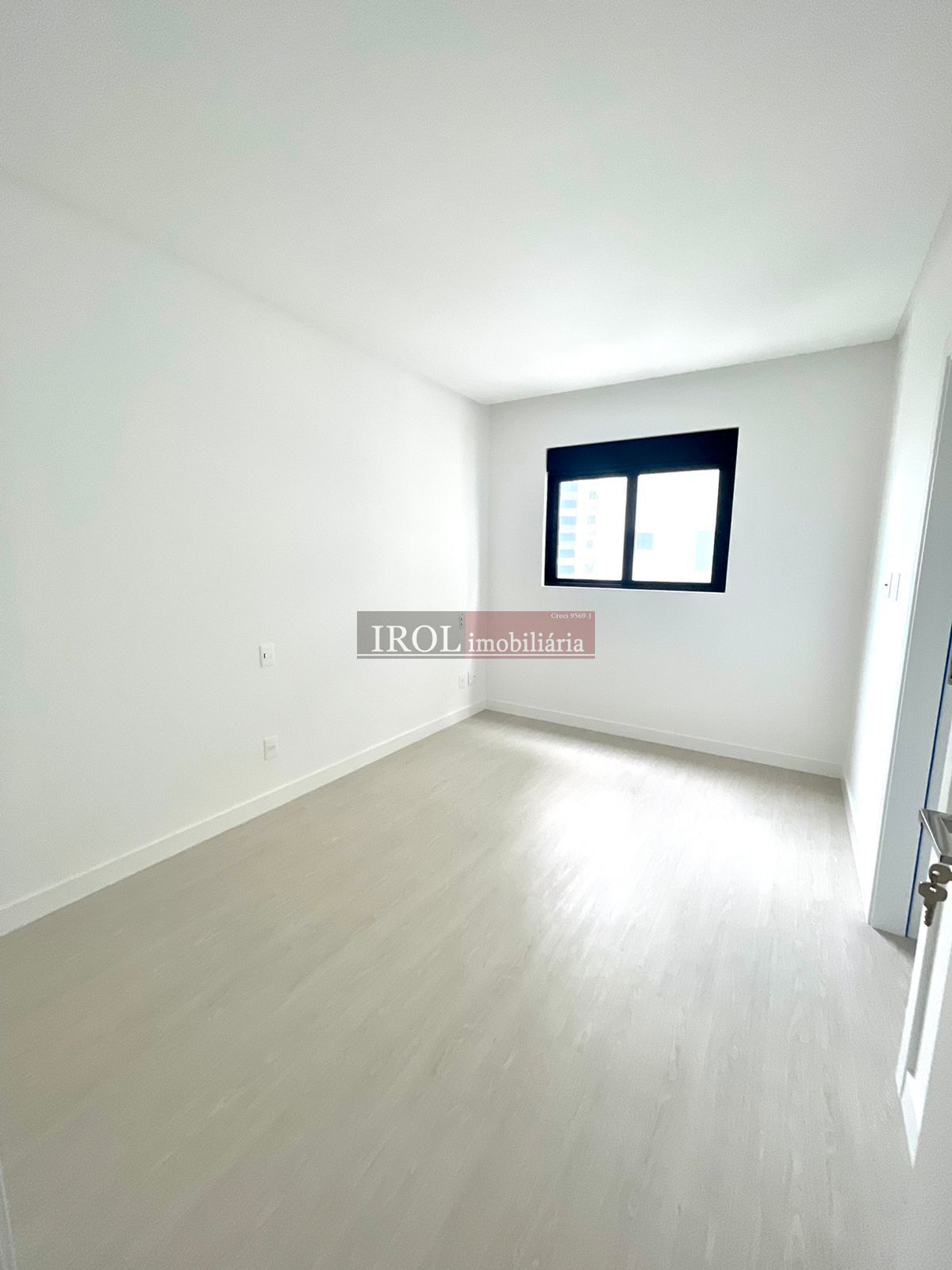 Apartamento à venda com 3 quartos, 110m² - Foto 10