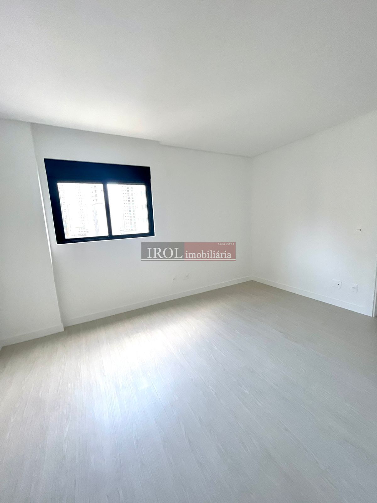 Apartamento à venda com 3 quartos, 110m² - Foto 15