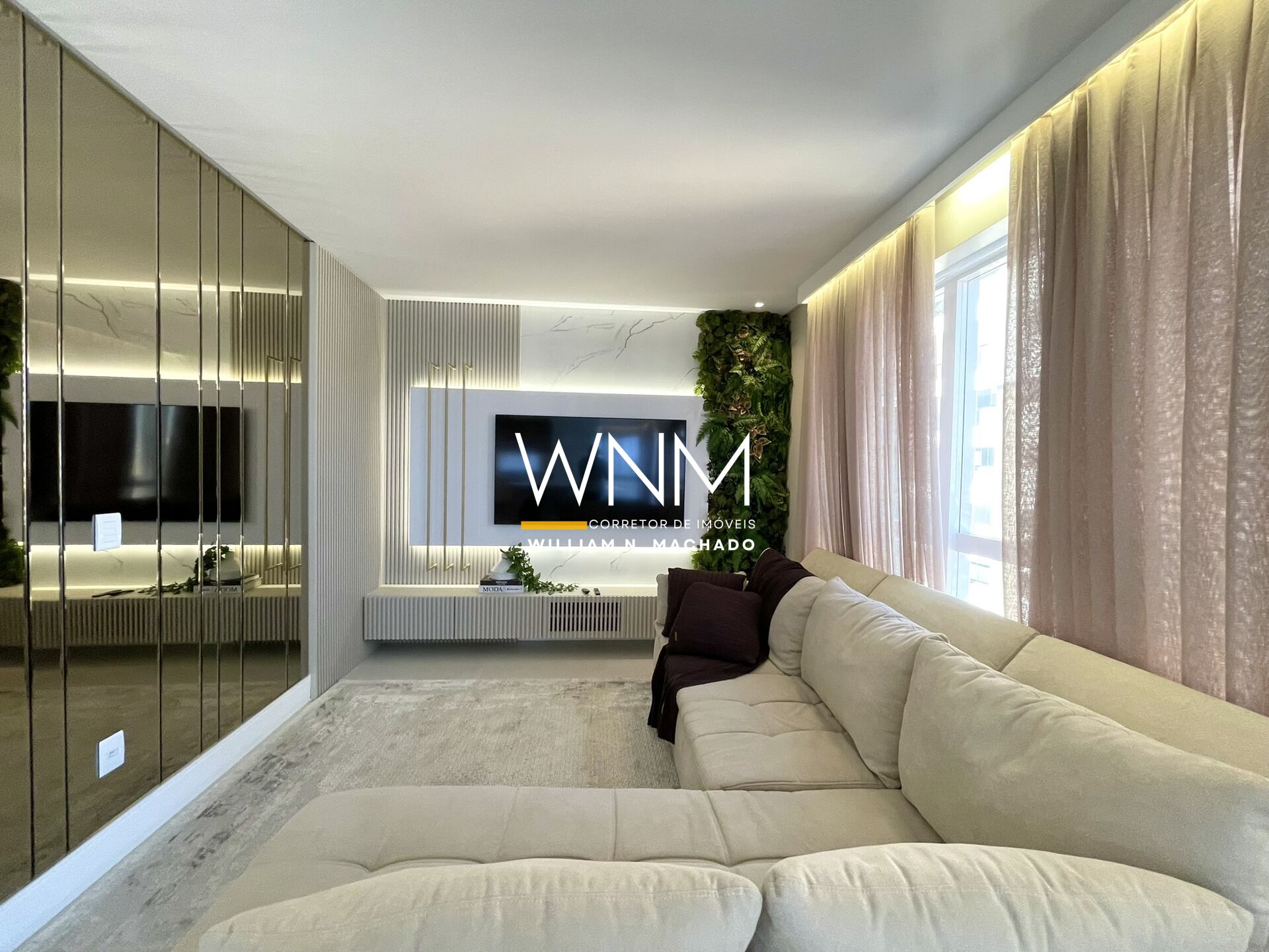 Apartamento à venda com 3 quartos, 128m² - Foto 1