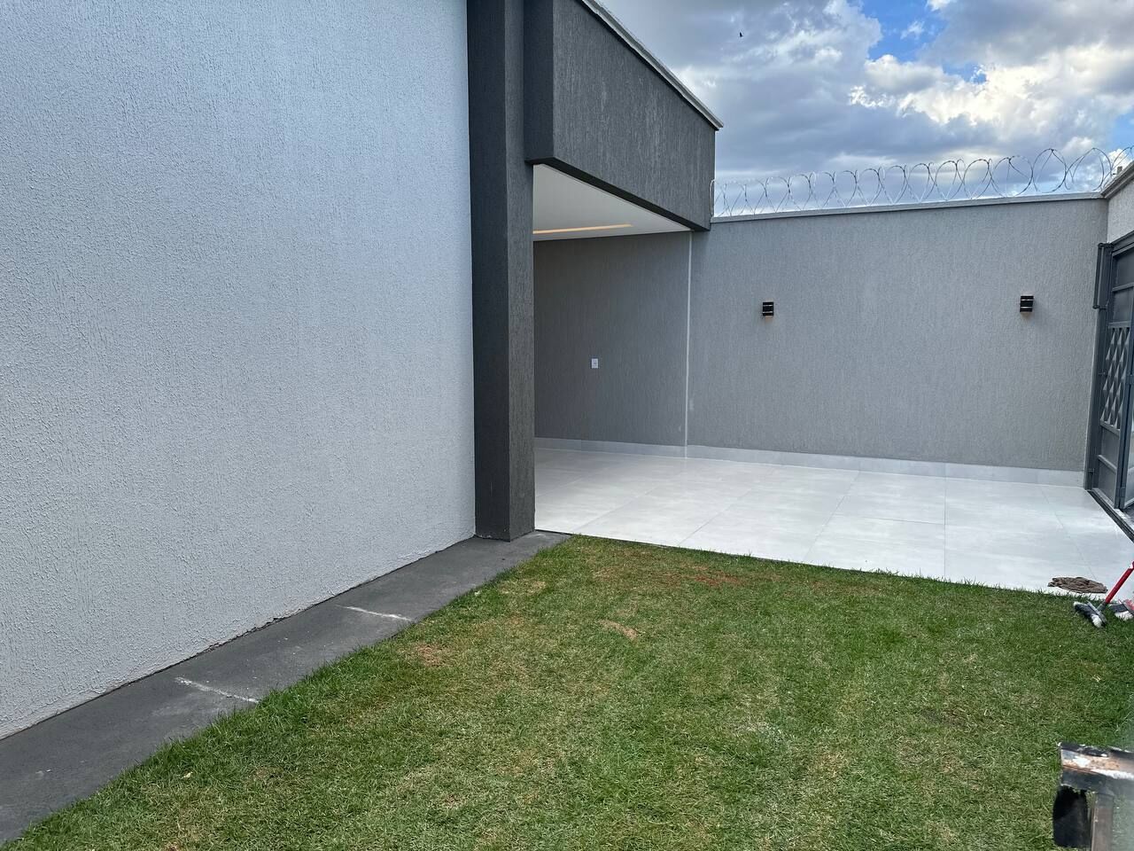 Casa à venda com 3 quartos, 100m² - Foto 4