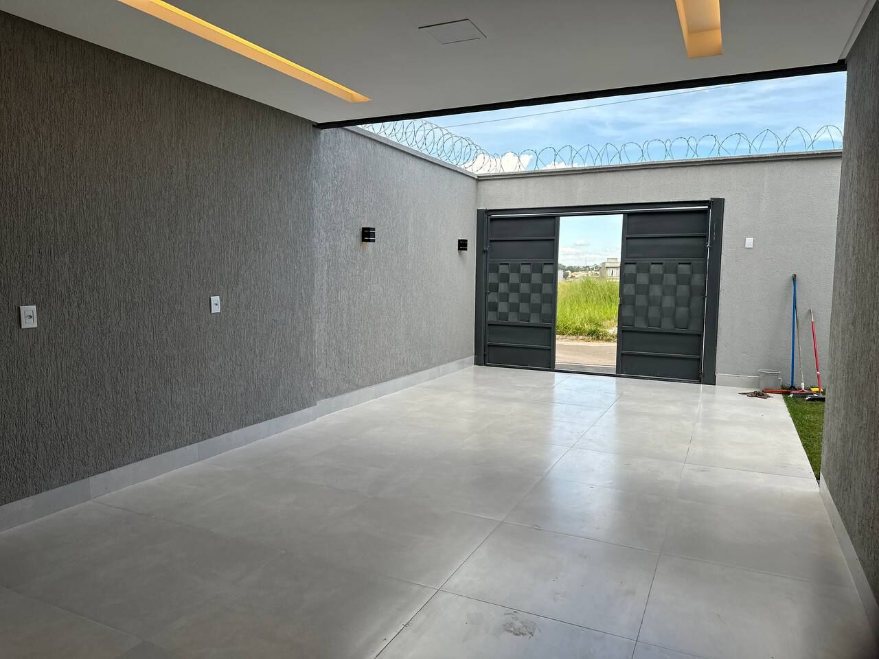 Casa à venda com 3 quartos, 100m² - Foto 5