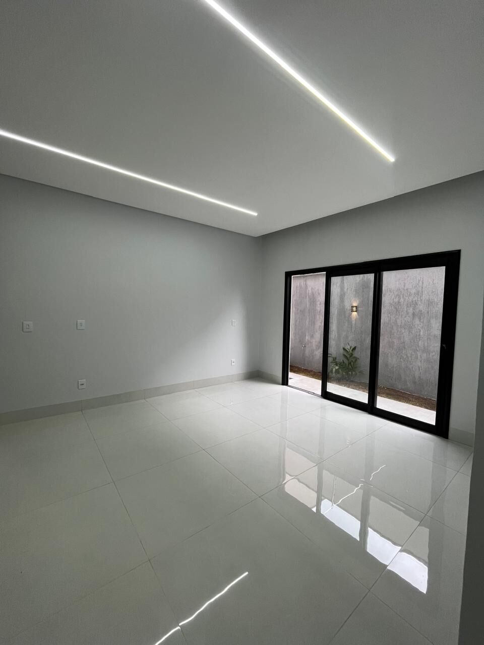 Casa à venda com 3 quartos, 215m² - Foto 14