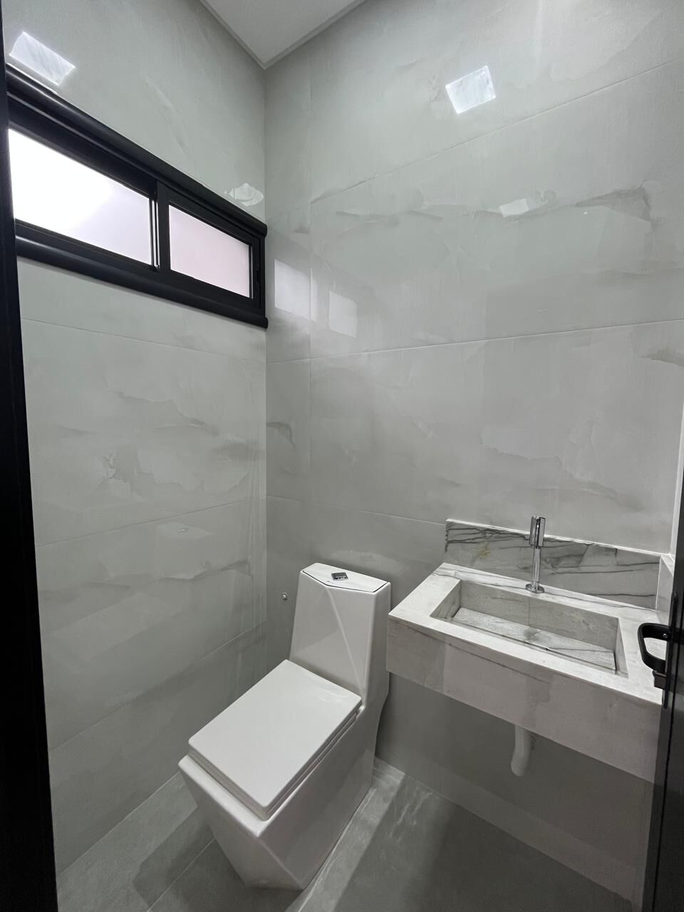 Casa à venda com 3 quartos, 215m² - Foto 13