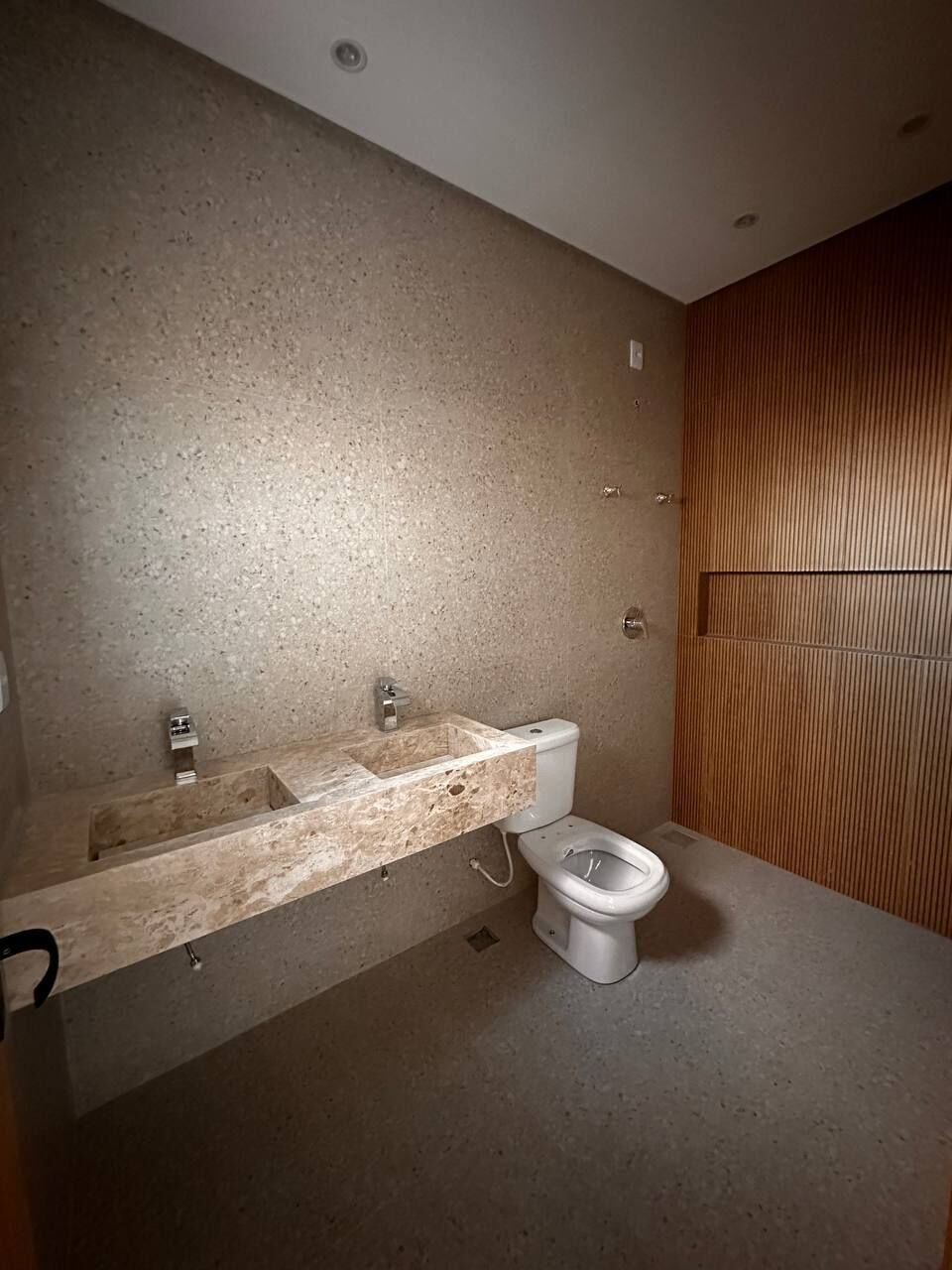 Casa à venda com 3 quartos, 177m² - Foto 13