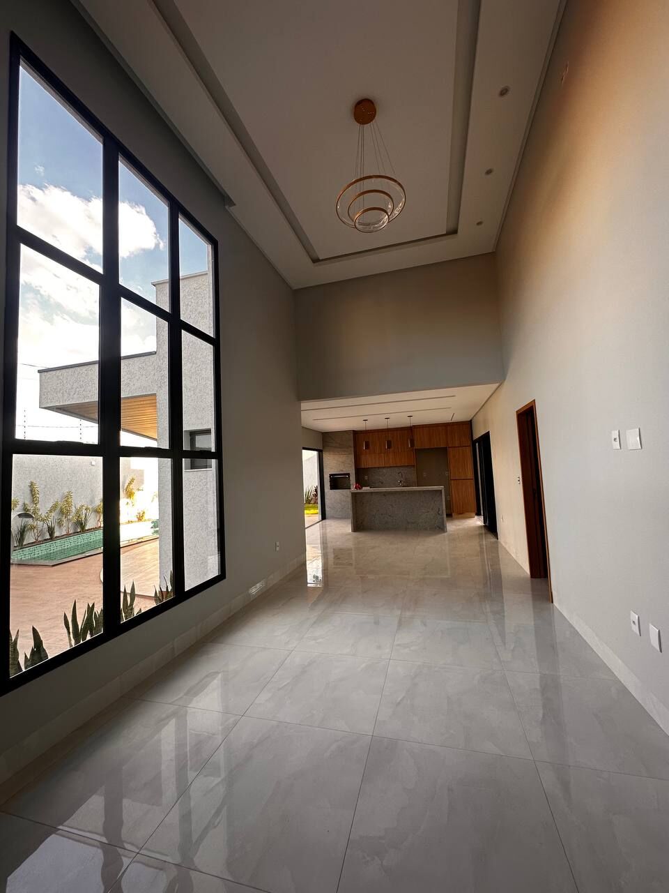 Casa à venda com 3 quartos, 177m² - Foto 4