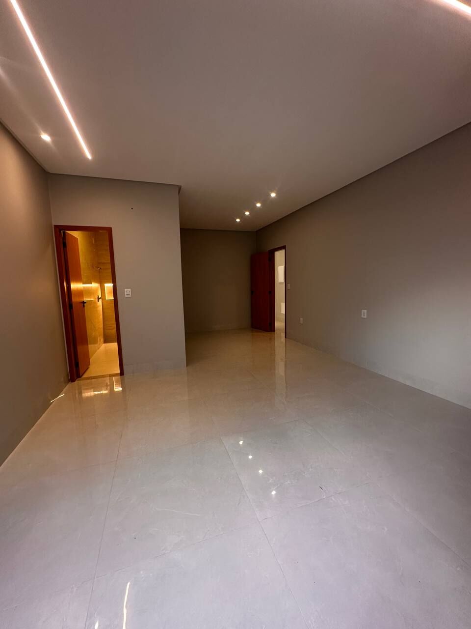 Casa à venda com 3 quartos, 160m² - Foto 11