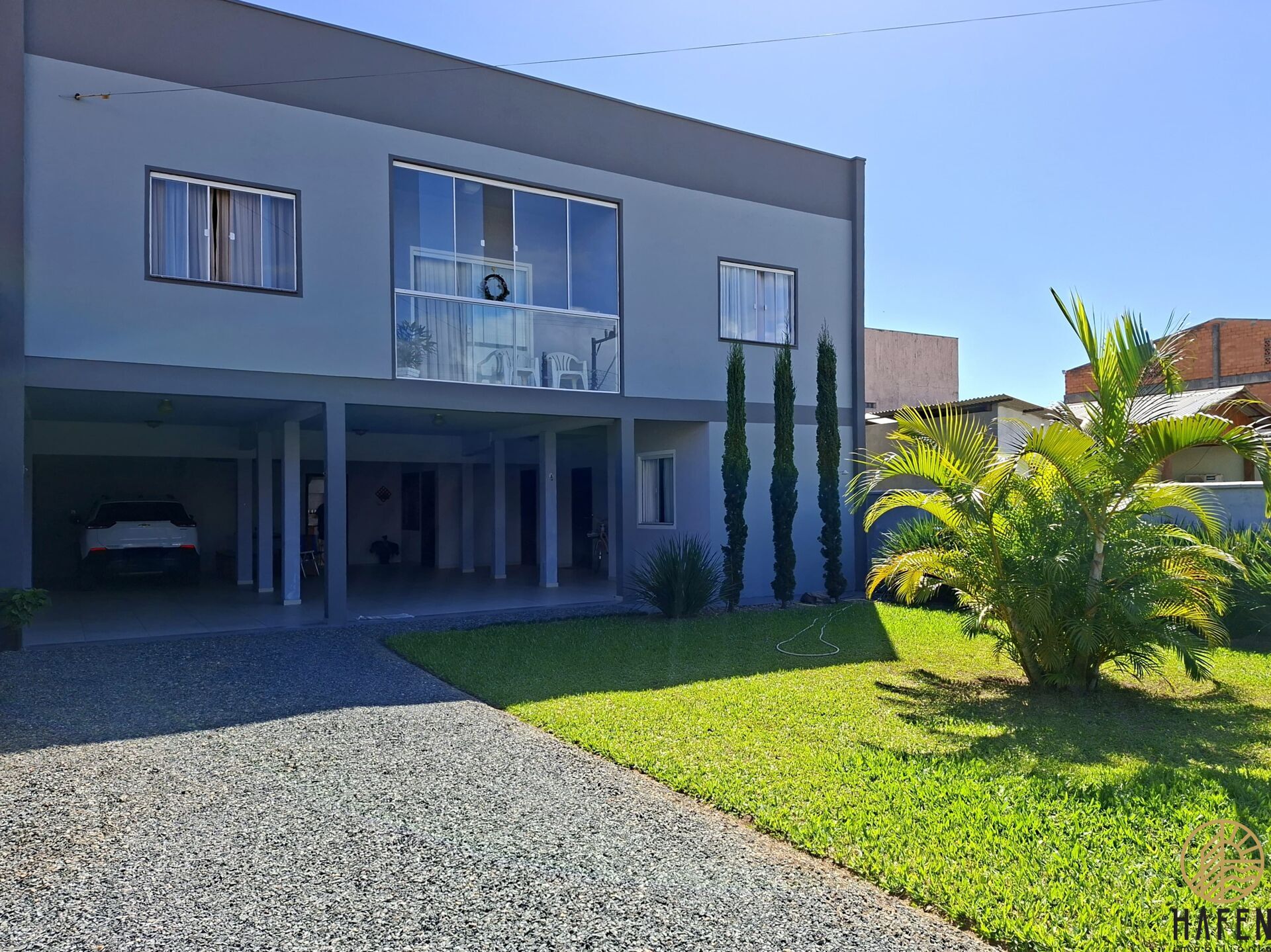 Sobrado à venda com 5 quartos, 175m² - Foto 1