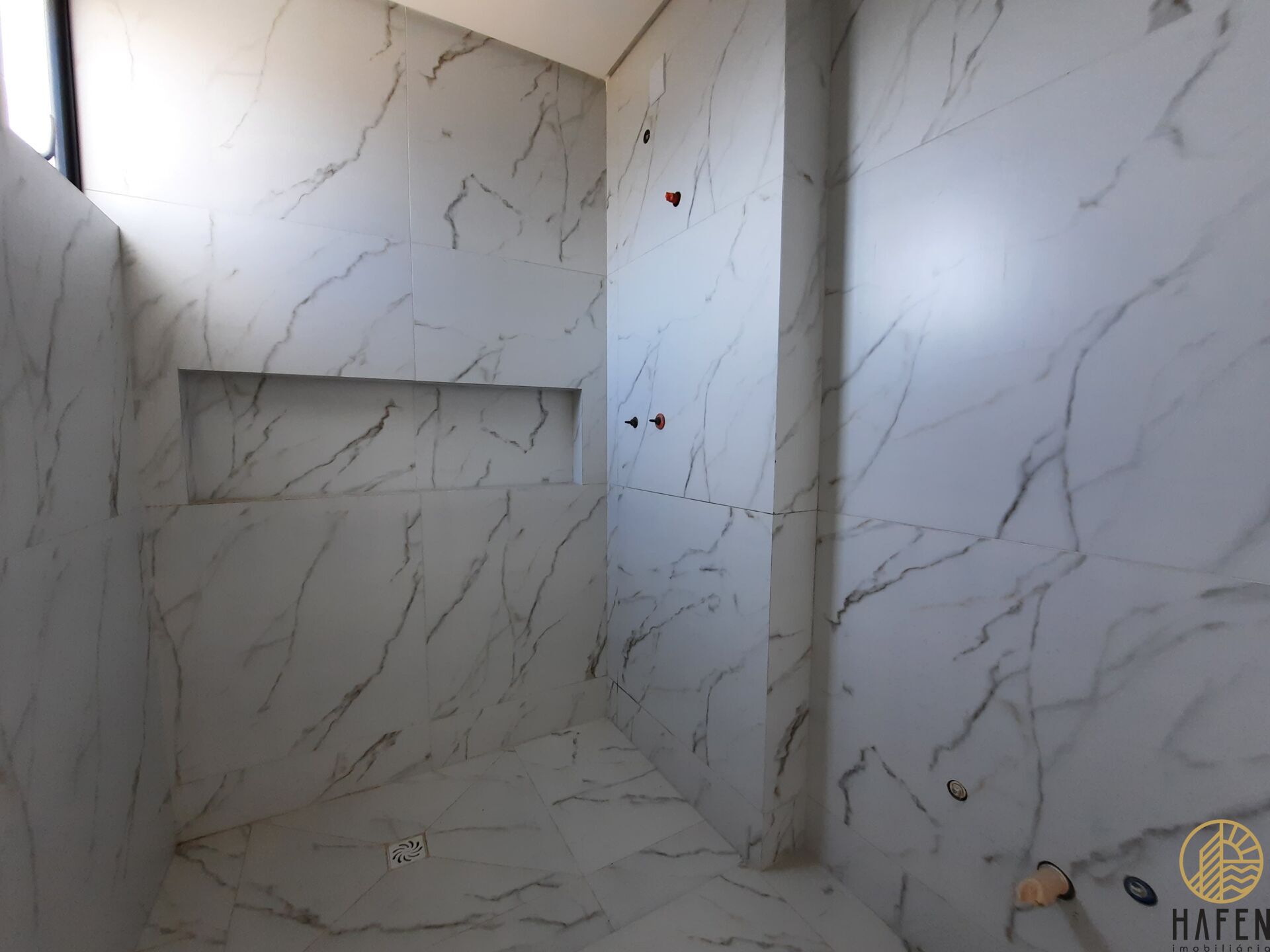 Apartamento à venda com 3 quartos, 97m² - Foto 28