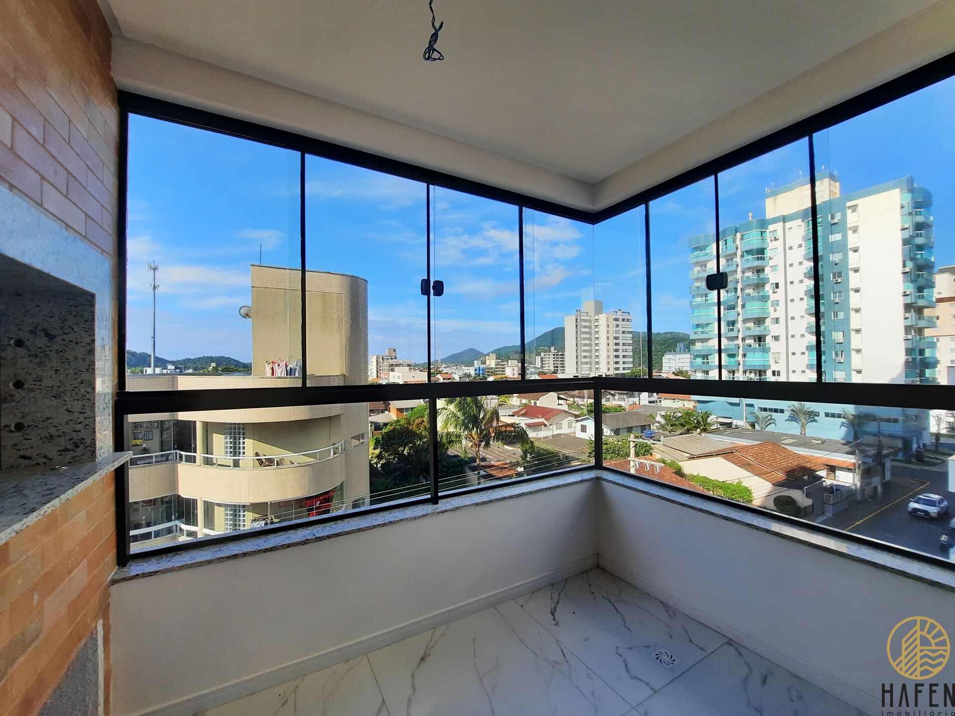 Apartamento à venda com 3 quartos, 97m² - Foto 8