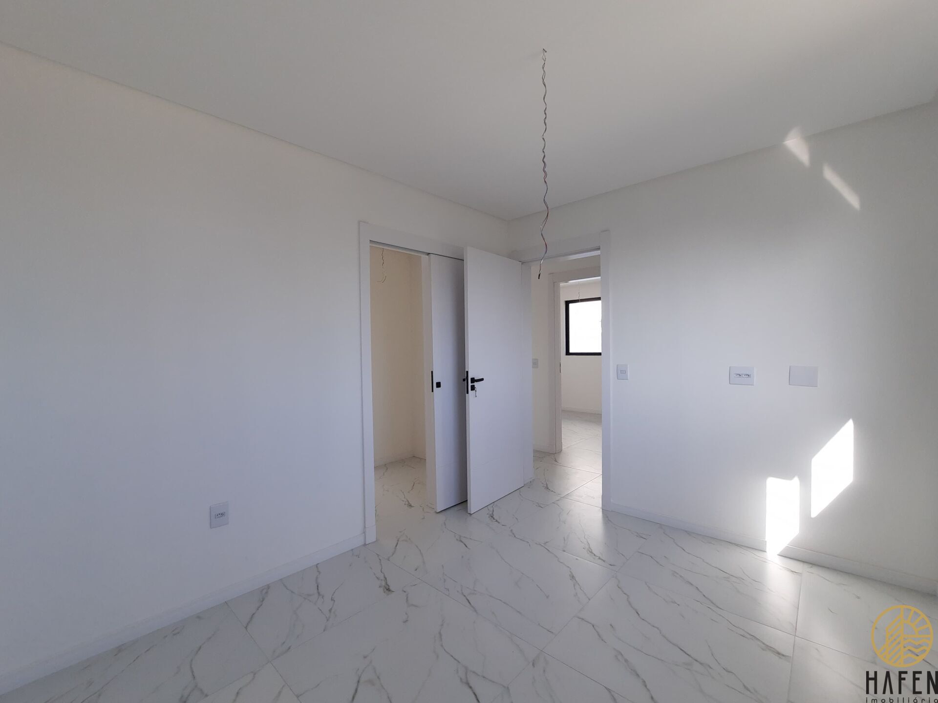 Apartamento à venda com 3 quartos, 97m² - Foto 20