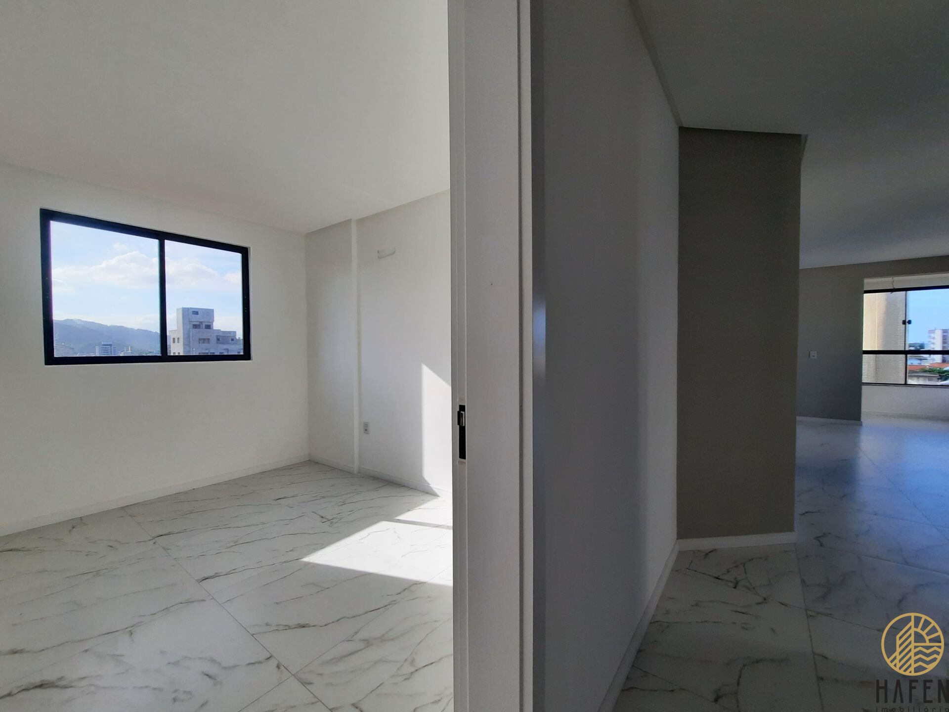 Apartamento à venda com 3 quartos, 97m² - Foto 31