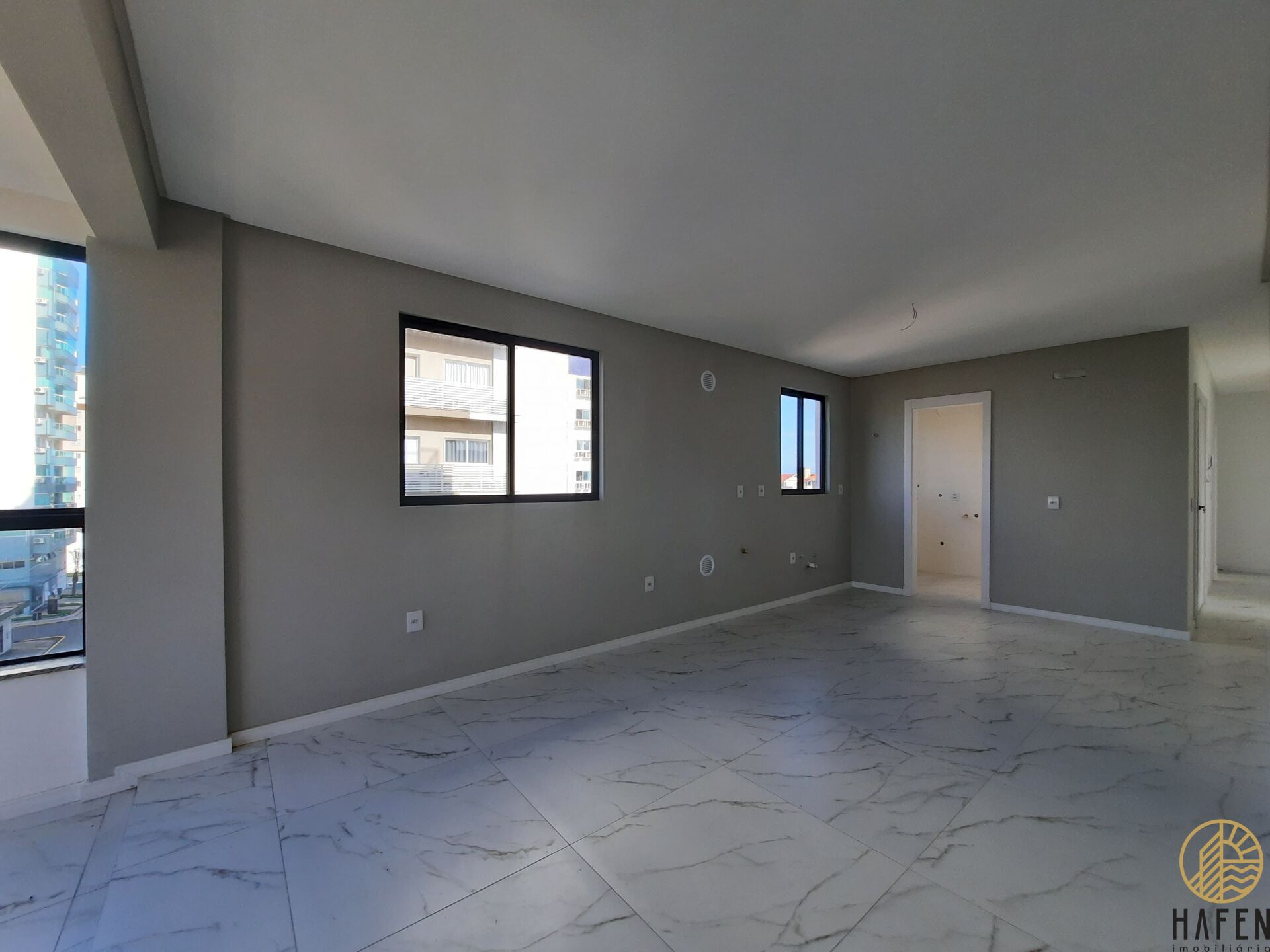Apartamento à venda com 3 quartos, 97m² - Foto 4