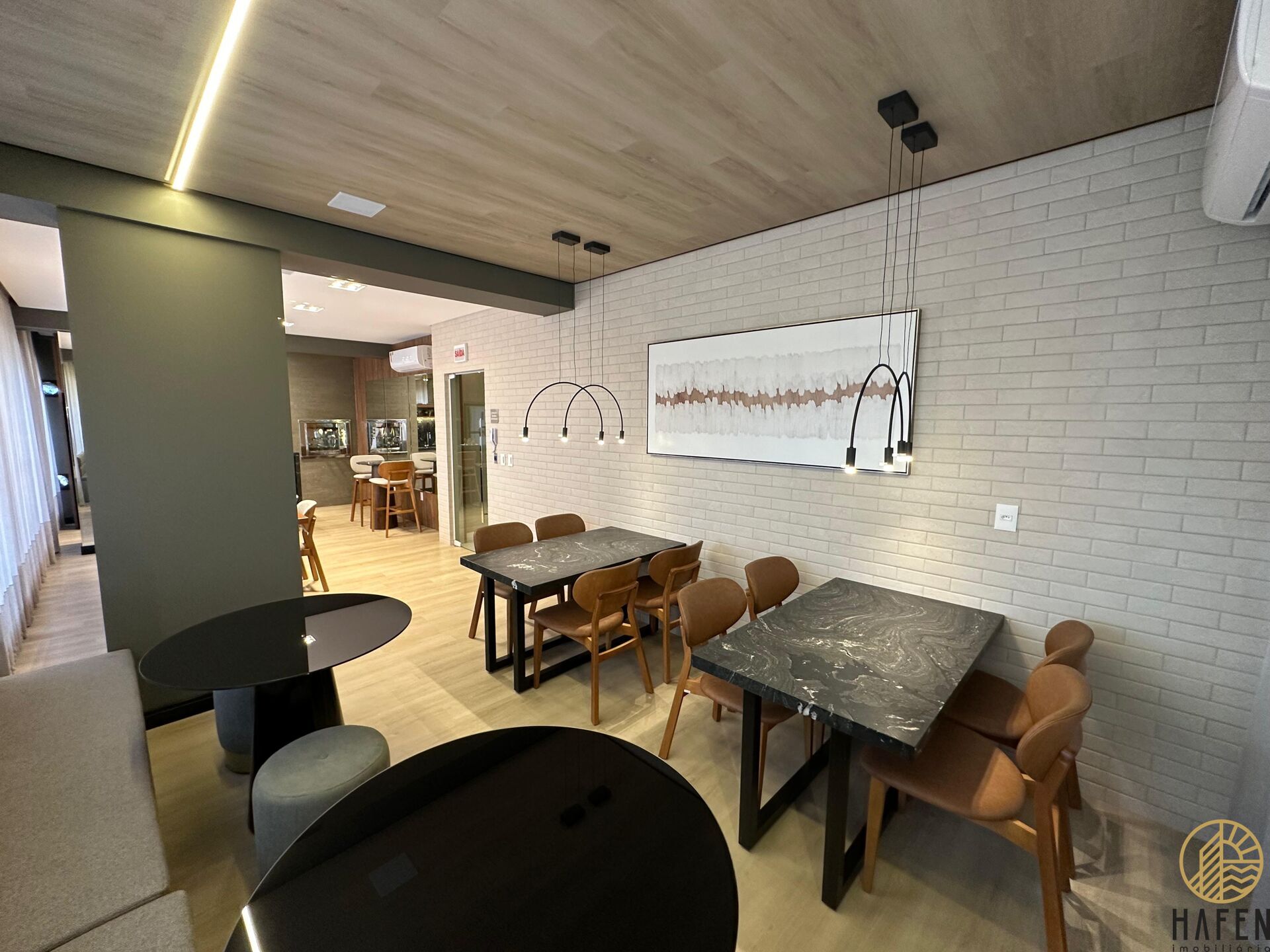 Apartamento à venda com 3 quartos, 103m² - Foto 17