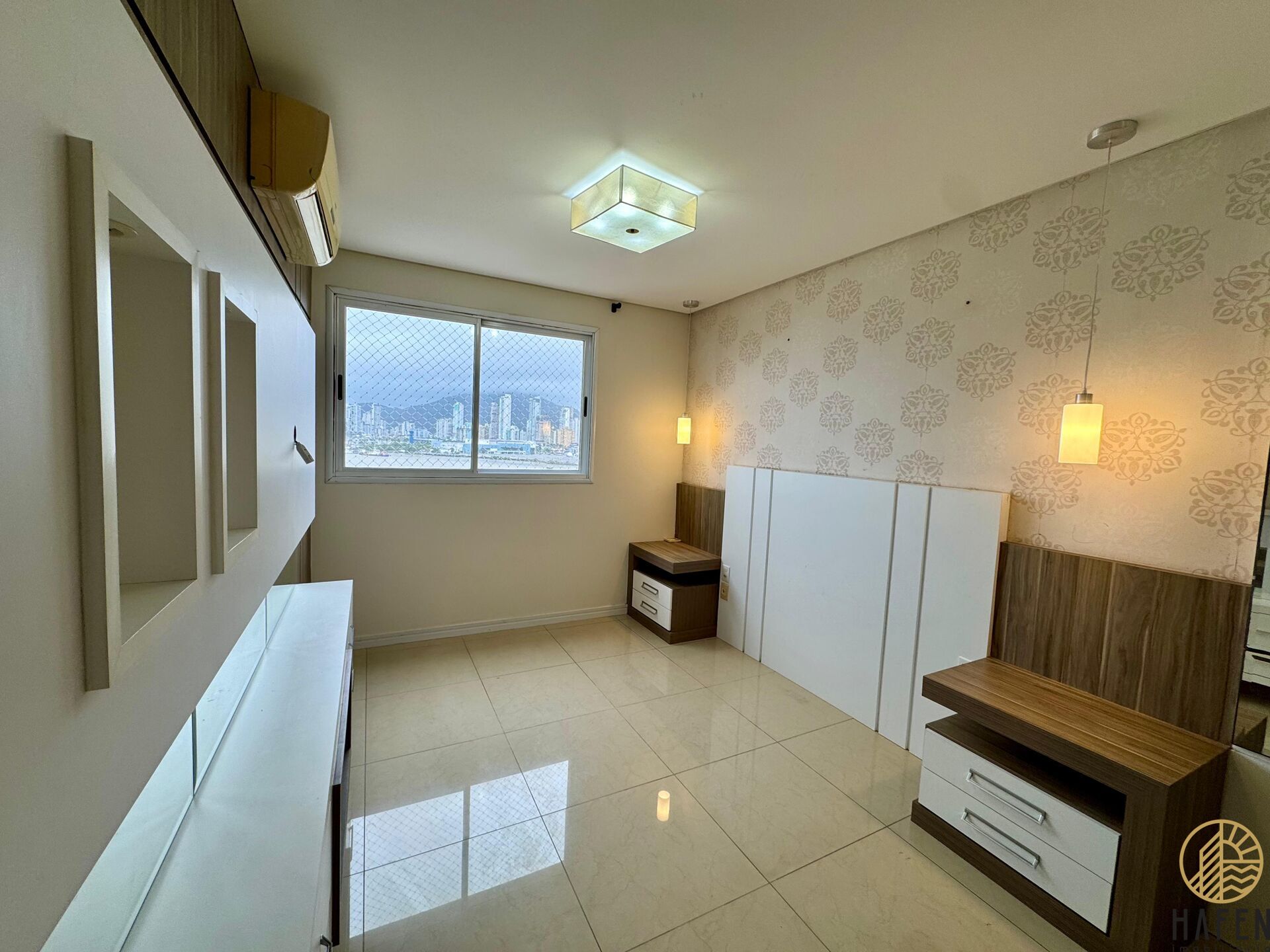 Apartamento para alugar com 3 quartos, 120m² - Foto 12