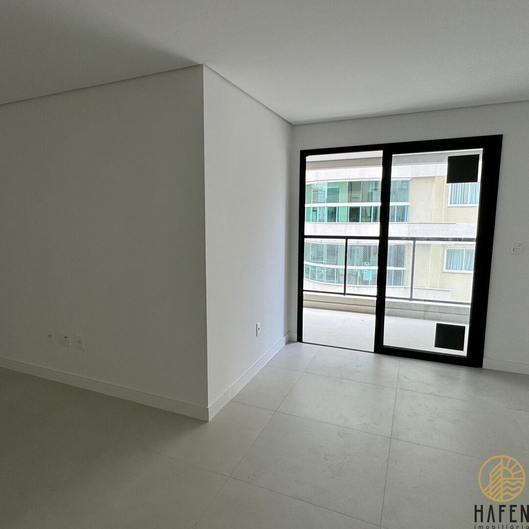Apartamento à venda com 2 quartos, 72m² - Foto 3