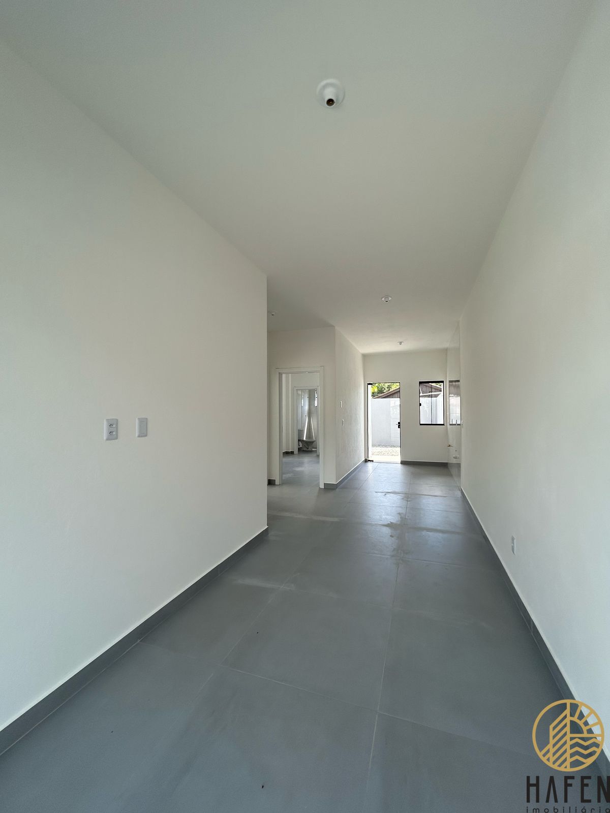 Casa à venda com 2 quartos, 62m² - Foto 3