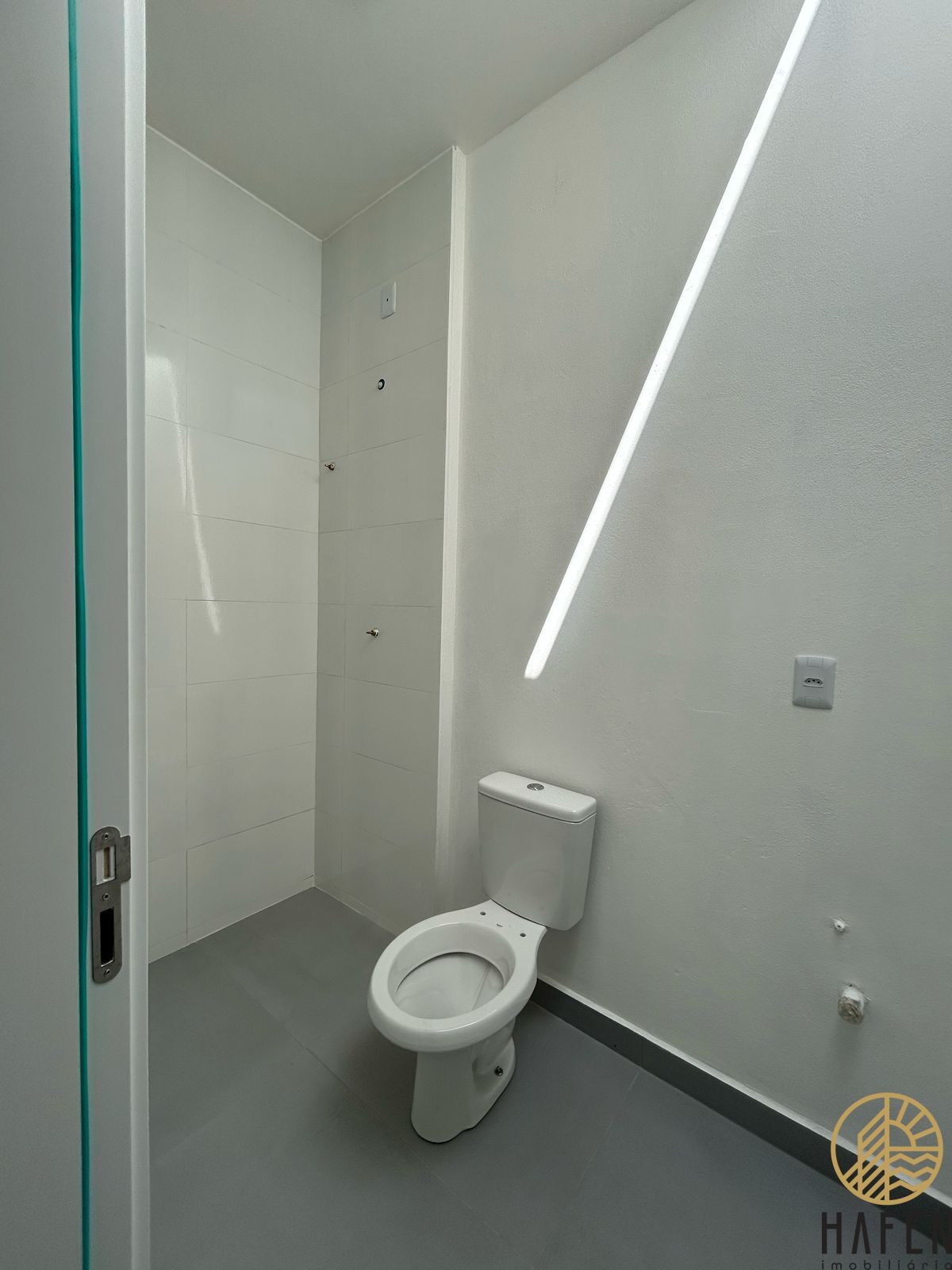 Casa à venda com 2 quartos, 62m² - Foto 10