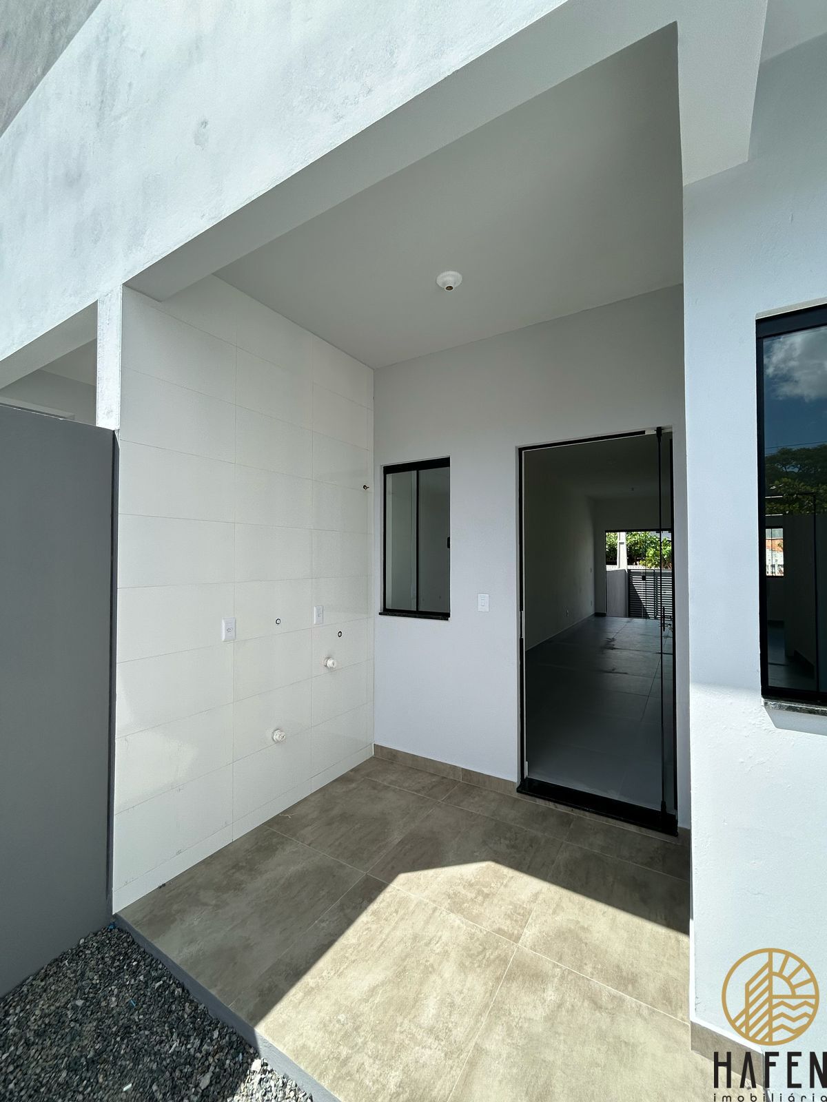 Casa à venda com 2 quartos, 62m² - Foto 13