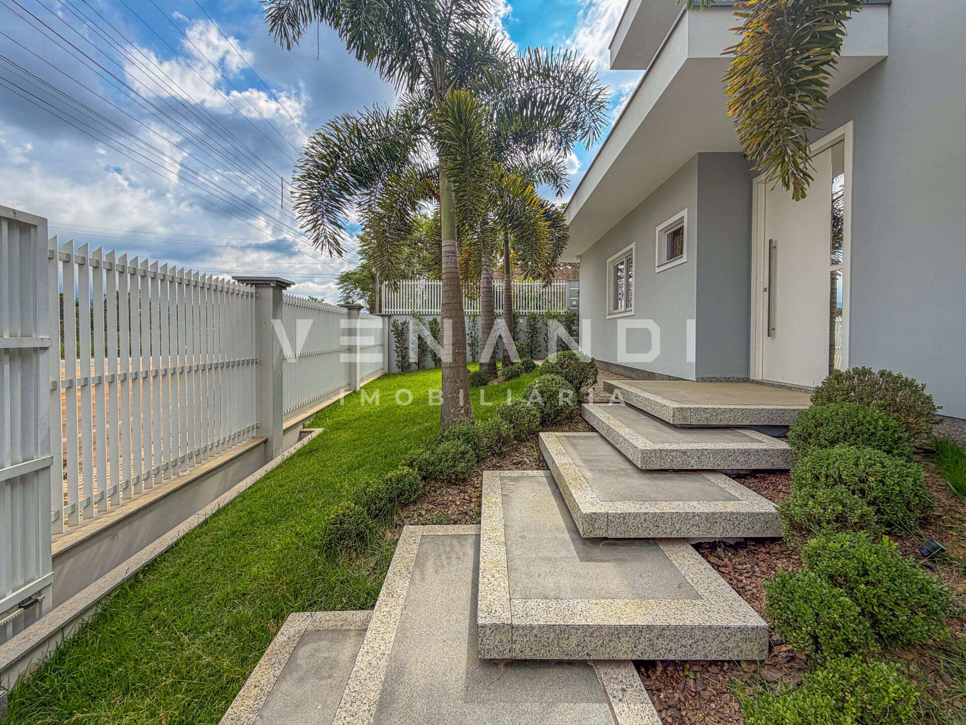 CASA DE ALTO PADRÃO | Bairro das Nações em Timbó — foto 2