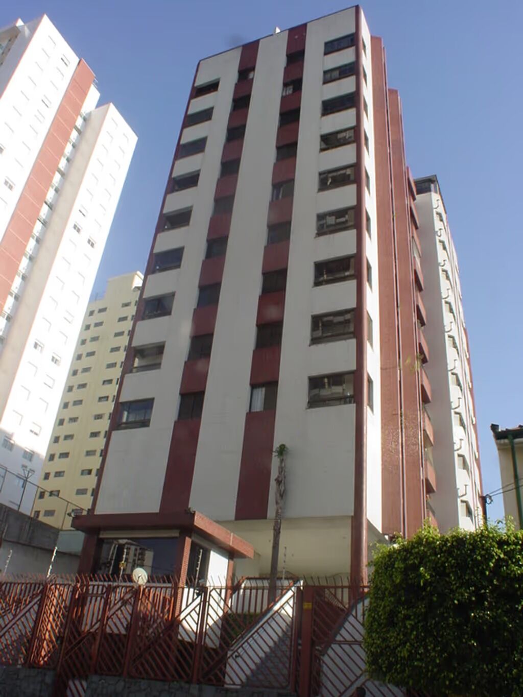 Apartamento para alugar com 3 quartos, 97m² - Foto 18