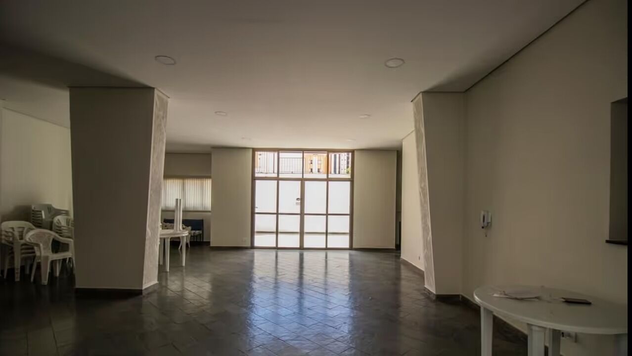 Apartamento para alugar com 3 quartos, 97m² - Foto 32