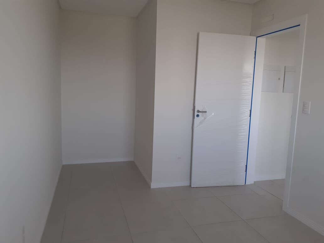 Apartamento à venda com 2 quartos, 80m² - Foto 7