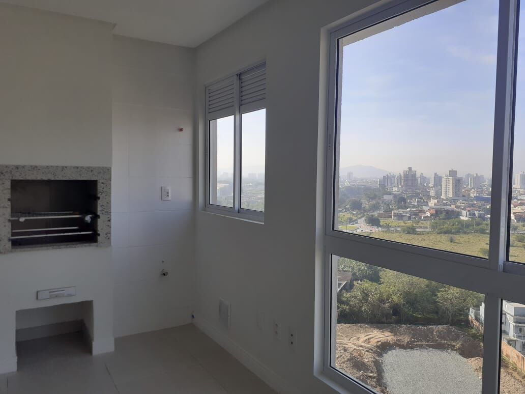 Apartamento à venda com 2 quartos, 80m² - Foto 1