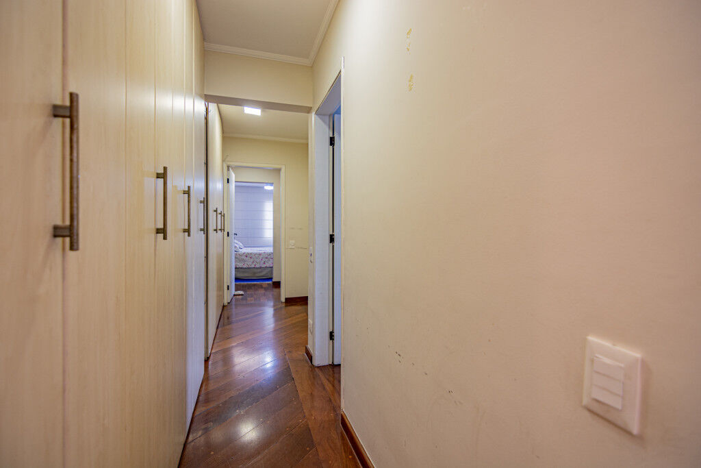 Apartamento para alugar com 3 quartos, 97m² - Foto 8