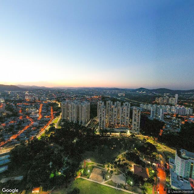 Imagem estática do "Street View" da localização