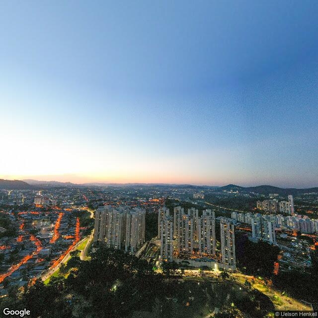 Imagem estática do "Street View" da localização