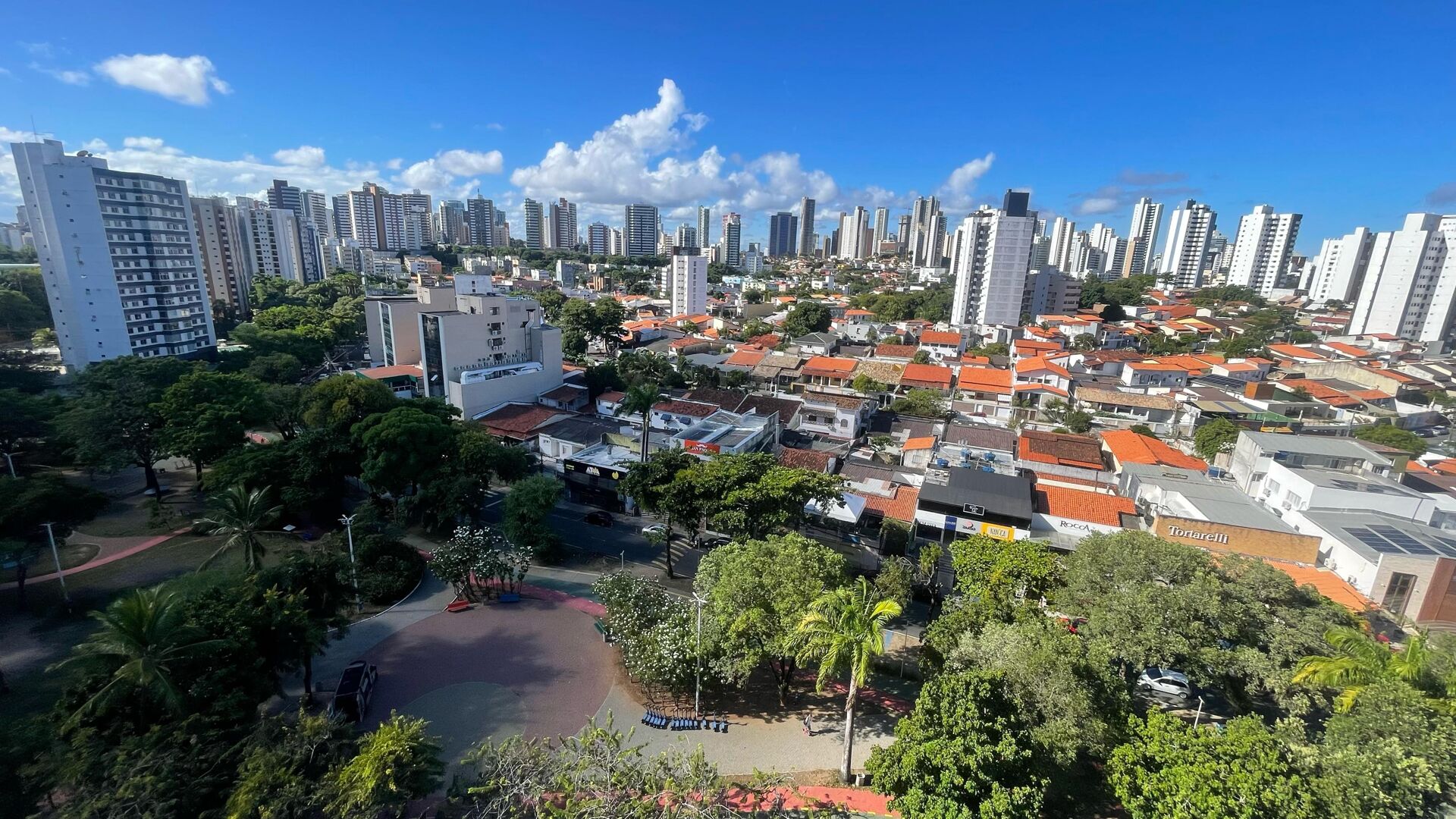 Apartamento à venda com 3 quartos, 127m² - Foto 1