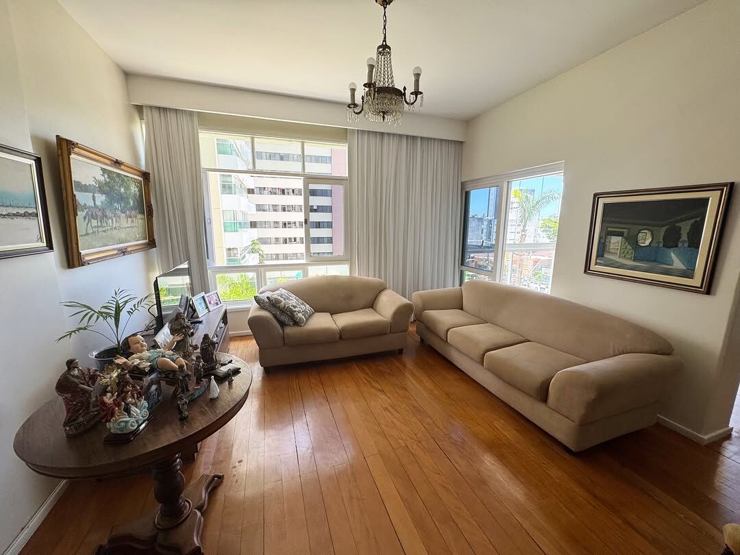 Apartamento à venda com 4 quartos, 223m² - Foto 3