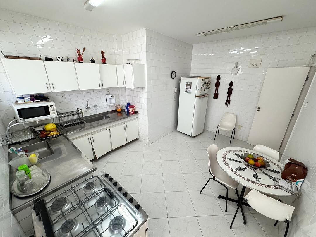 Apartamento à venda com 4 quartos, 223m² - Foto 13