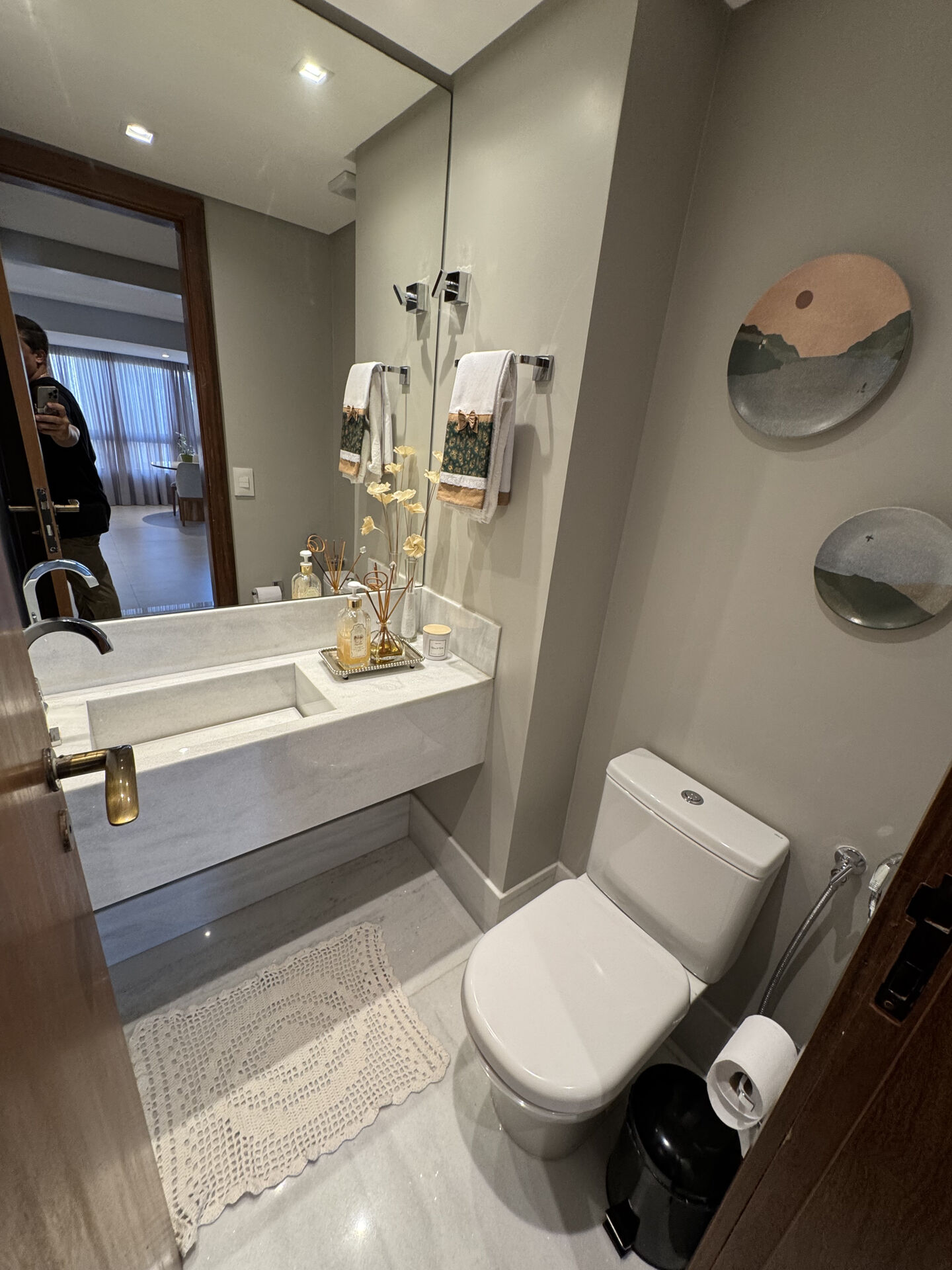 Apartamento à venda com 3 quartos, 158m² - Foto 9