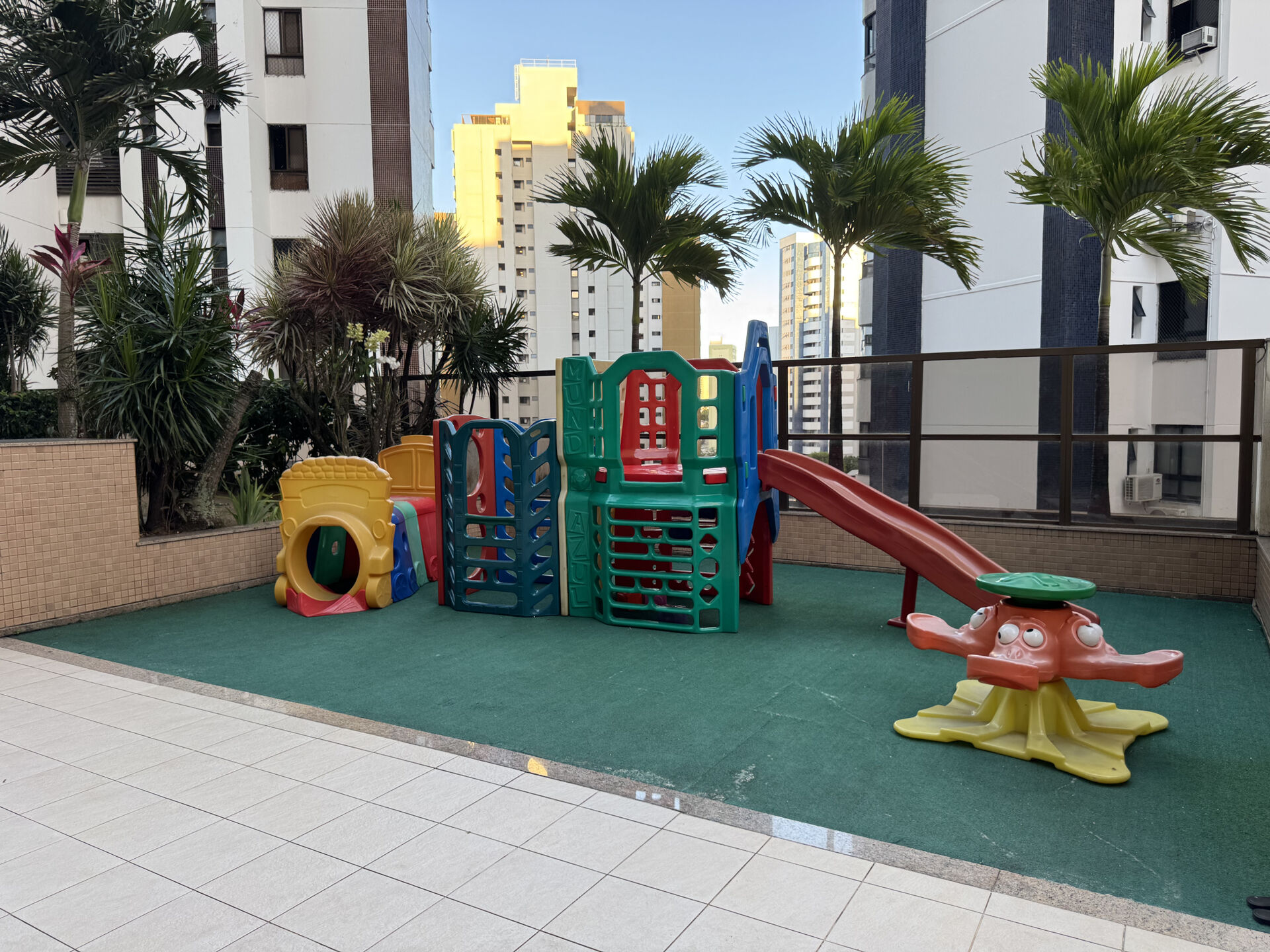 Apartamento à venda com 3 quartos, 158m² - Foto 17