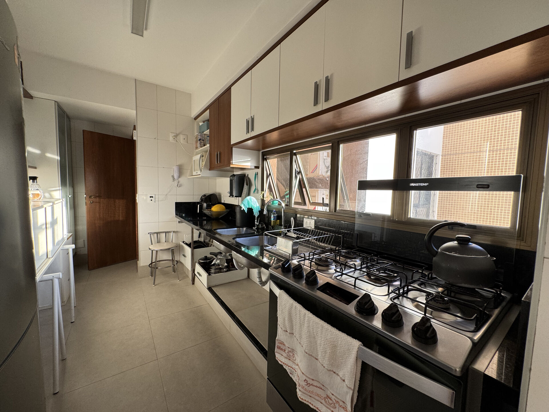 Apartamento à venda com 3 quartos, 158m² - Foto 14