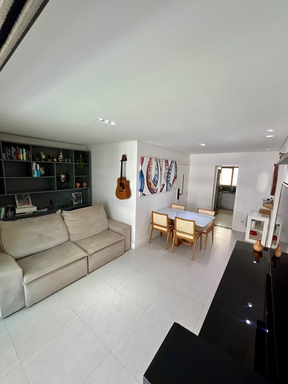 Apartamento à venda com 3 quartos, 92m² - Foto 3