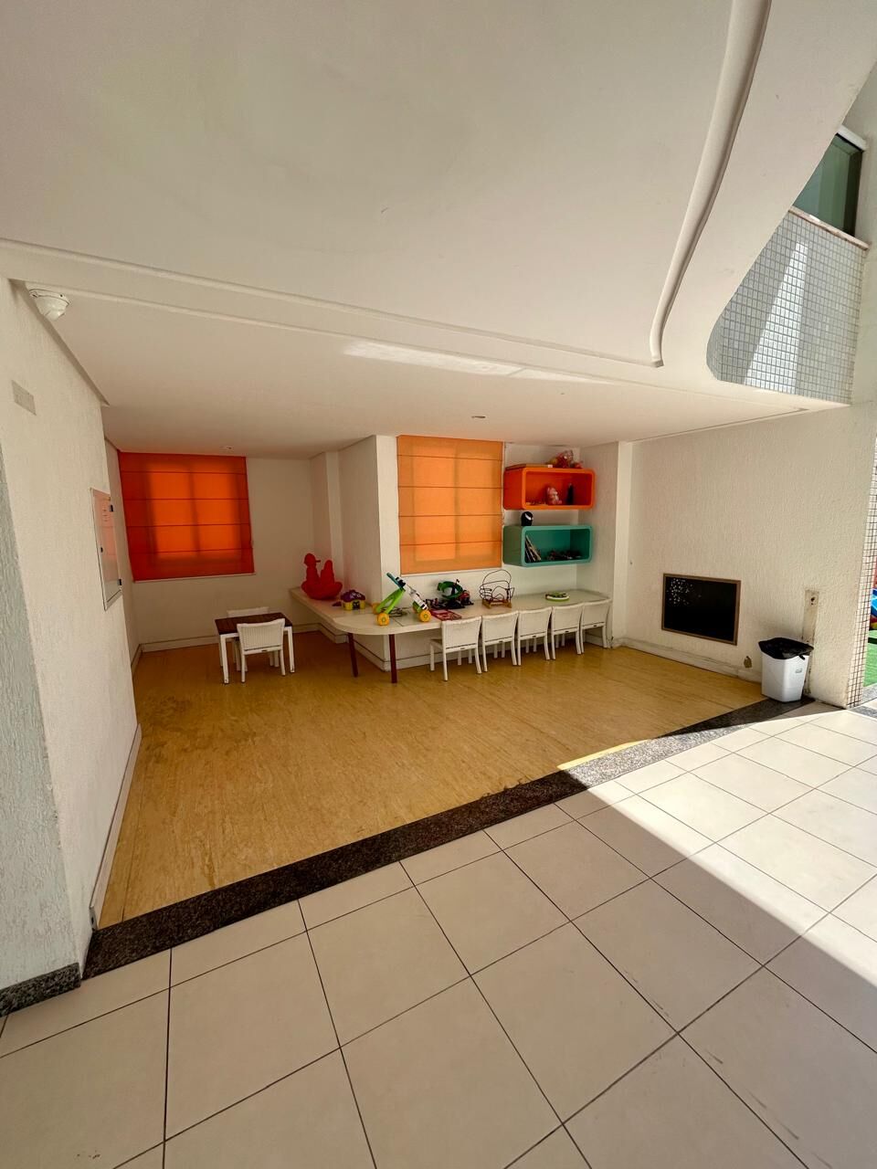 Apartamento à venda com 3 quartos, 92m² - Foto 17