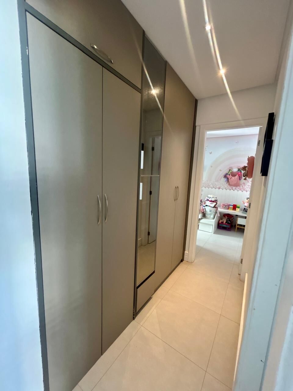 Apartamento à venda com 3 quartos, 92m² - Foto 4