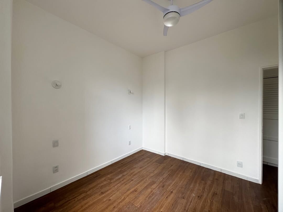 Apartamento à venda com 2 quartos, 63m² - Foto 13
