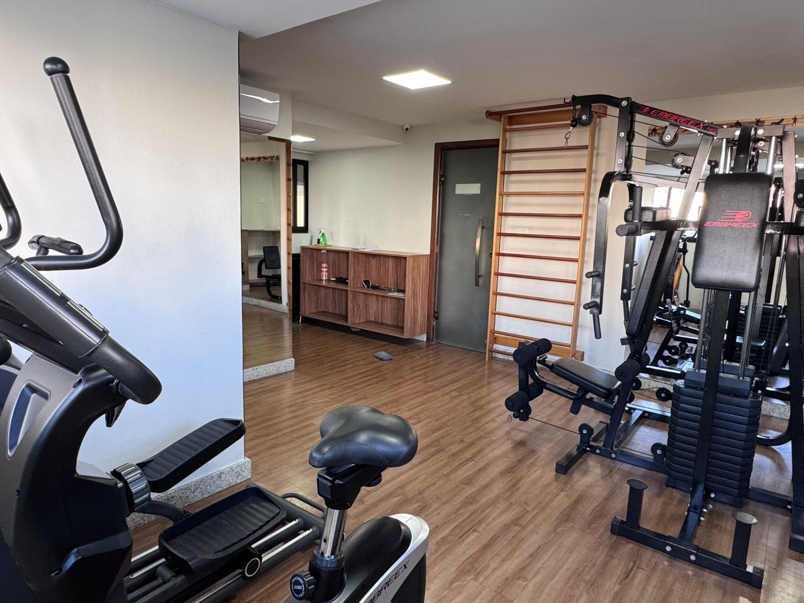 Apartamento à venda com 4 quartos, 240m² - Foto 27