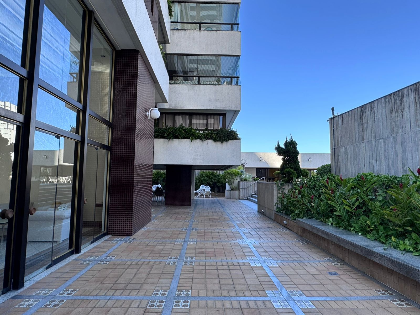 Apartamento à venda com 4 quartos, 240m² - Foto 18